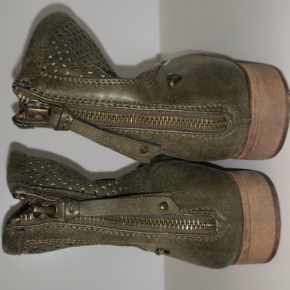 Roxy Valerie Green Ankle Boots Size 6 Gently Worn - Picture 4 of 5